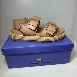 Liliana Joanna Sandals in nude with Buckle Straps Sz 8